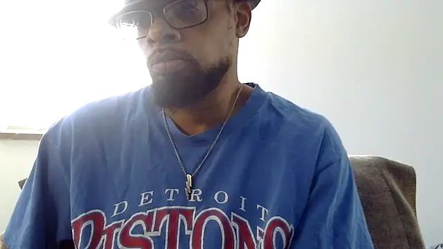 Snapshot of WhiskeyWood_DuhGOD chatting on November 4, 2025, 5:39 pm WhiskeyWood DuhGOD online show from November 4, 2025, 5:39 pm