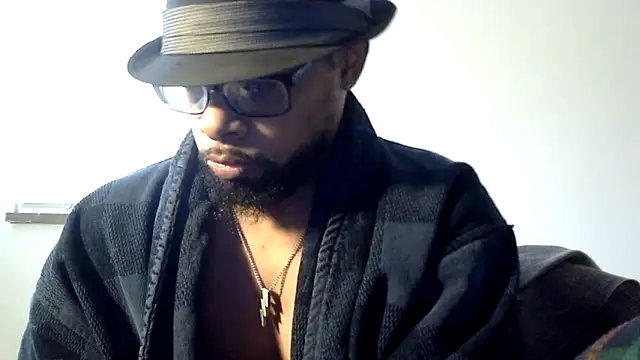 Snapshot of WhiskeyWood_DuhGOD chatting on November 26, 2025, 5:35 pm WhiskeyWood DuhGOD online show from November 26, 2025, 5:35 pm