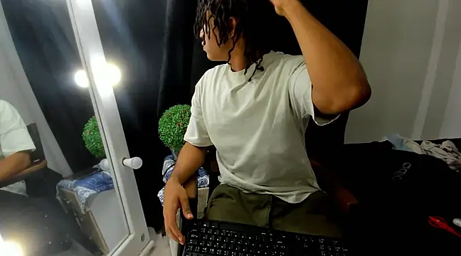 Snapshot of veronica_006 chatting on March 5, 2025, 3:29 pm veronica 006 online show from March 5, 2025, 3:29 pm