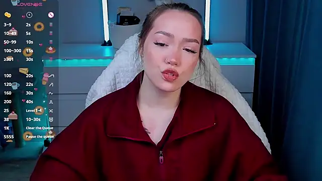 Evia r0se online show from February 10, 2026, 8:46 am