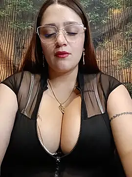 Snapshot of hanna-a chatting on June 24, 2026, 3:21 pm hanna-a online show from June 24, 2026, 3:21 pm