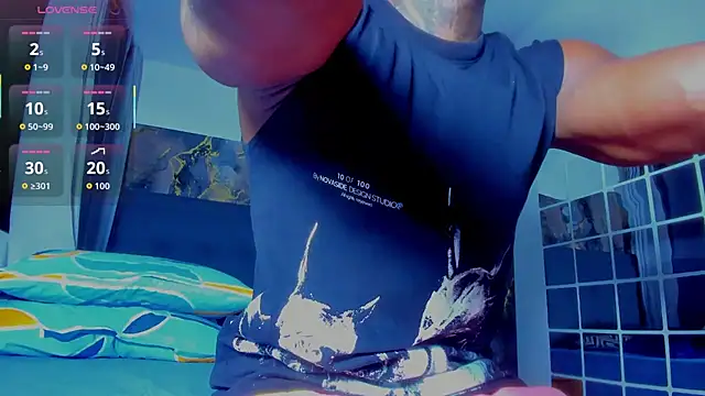 Snapshot of ronnie_7777 chatting on March 16, 2026, 2:41 am ronnie 7777 online show from March 16, 2026, 2:41 am