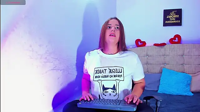 Catherine summer1 online show from December 14, 2025, 3:02 am