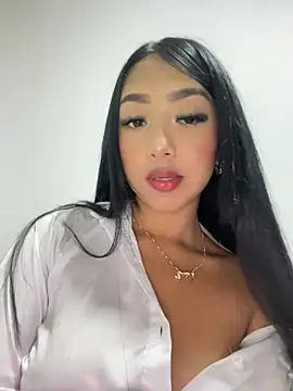 Snapshot of SOPHIACANDY19_ chatting on March 18, 2025, 12:19 am SOPHIACANDY19 online show from March 18, 2025, 12:19 am