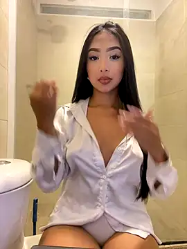 Snapshot of SOPHIACANDY19_ chatting on September 23, 2025, 11:45 pm SOPHIACANDY19 online show from September 23, 2025, 11:45 pm