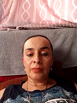 Samantha Sullivan  online show from November 21, 2025, 8:52 pm