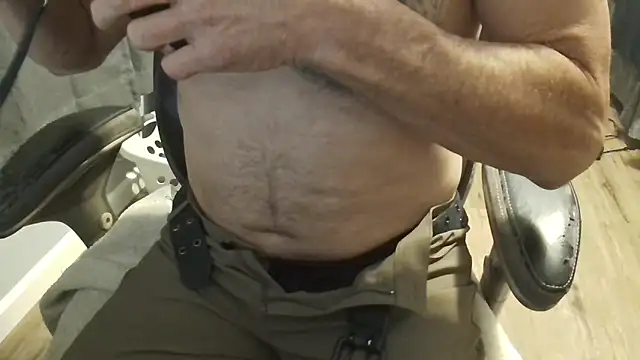 Snapshot of overaveragefreak4you chatting on March 25, 2026, 8:14 am overaveragefreak4you online show from March 25, 2026, 8:14 am