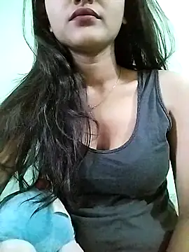 Snapshot of MISSQUEEN48 chatting on March 5, 2025, 6:33 am MISSQUEEN48 online show from March 5, 2025, 6:33 am