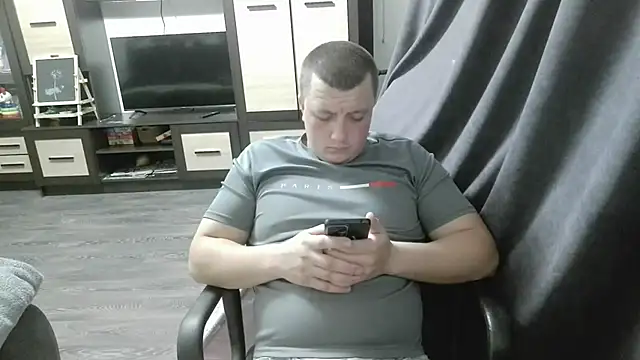 Snapshot of gamblingbum chatting on May 10, 2026, 7:05 pm gamblingbum online show from May 10, 2026, 7:05 pm