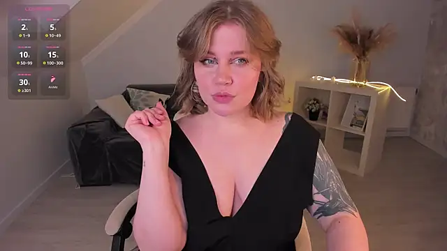 Snapshot of Kira_Citro chatting on March 20, 2025, 9:35 pm Kira Citro online show from March 20, 2025, 9:35 pm