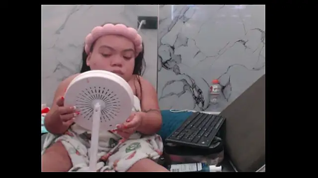 Michelle Brooks online show from October 19, 2025, 5:10 am