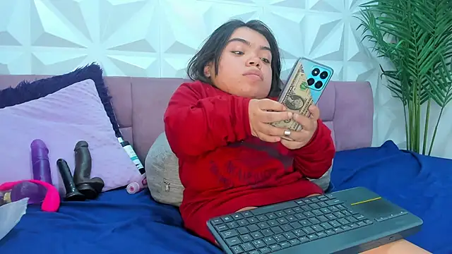 Michelle Brooks online show from January 10, 2025, 11:29 pm