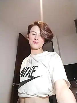 Snapshot of Alann_sr chatting on October 29, 2025, 4:00 am Alann sr online show from October 29, 2025, 4:00 am