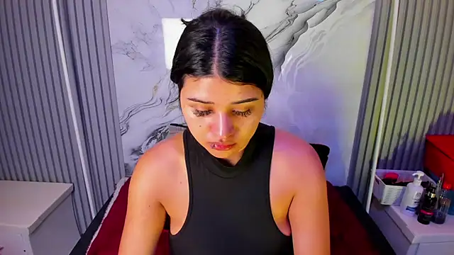 Snapshot of venusowen_ chatting on April 28, 2026, 1:48 pm venusowen online show from April 28, 2026, 1:48 pm