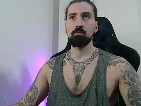 MateoHunk online show from November 18, 2025, 11:02 am