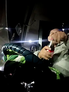 alexchir4 online show from December 5, 2025, 9:52 am