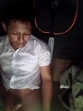 alexchir4 online show from October 5, 2025, 4:25 am