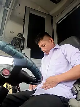 alexchir4 online show from October 21, 2025, 12:37 pm