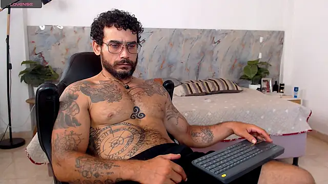 Snapshot of hanz_col chatting on June 20, 2026, 6:24 pm hanz col online show from June 20, 2026, 6:24 pm