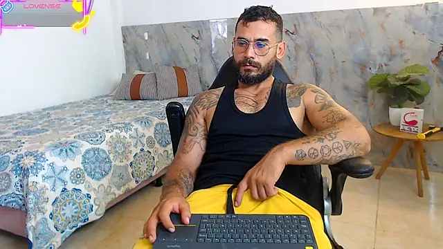 hanz col online show from October 25, 2025, 1:01 pm