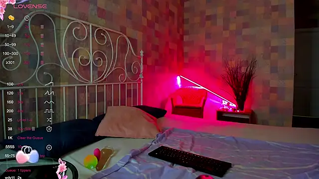 Snapshot of Kira_yoon chatting on February 23, 2025, 11:04 pm Kira yoon online show from February 23, 2025, 11:04 pm