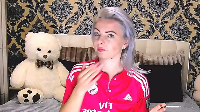 Snapshot of Aly_girl1 chatting on March 21, 2025, 11:12 am Aly girl1 online show from March 21, 2025, 11:12 am