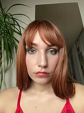 Snapshot of Sofia_Poly chatting on January 14, 2025, 3:47 pm Sofia Poly online show from January 14, 2025, 3:47 pm