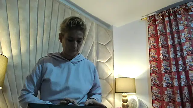 Jade squirtt online show from November 16, 2025, 11:04 am