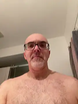 MaxVain online show from March 9, 2026, 3:21 am