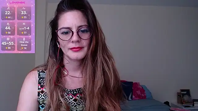 Snapshot of Hanny_24 chatting on February 11, 2025, 8:10 pm Hanny 24 online show from February 11, 2025, 8:10 pm