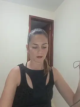 Snapshot of Hanny_24 chatting on October 16, 2025, 3:26 am Hanny 24 online show from October 16, 2025, 3:26 am