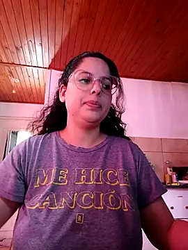 Snapshot of babyluna939 chatting on November 14, 2025, 2:43 pm babyluna939 online show from November 14, 2025, 2:43 pm