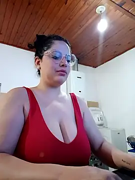 Snapshot of babyluna939 chatting on January 9, 2026, 2:46 pm babyluna939 online show from January 9, 2026, 2:46 pm