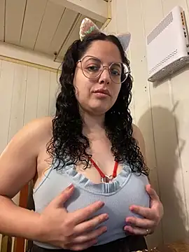 Snapshot of babyluna939 chatting on October 4, 2025, 11:23 am babyluna939 online show from October 4, 2025, 11:23 am