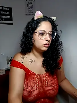 Snapshot of babyluna939 chatting on February 9, 2026, 4:49 pm babyluna939 online show from February 9, 2026, 4:49 pm