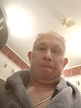 Snapshot of X46x chatting on September 23, 2025, 1:18 pm X46x online show from September 23, 2025, 1:18 pm