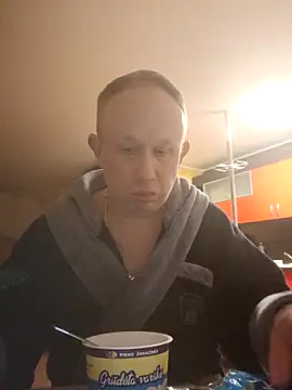 Snapshot of X46x chatting on October 14, 2025, 4:02 am X46x online show from October 14, 2025, 4:02 am