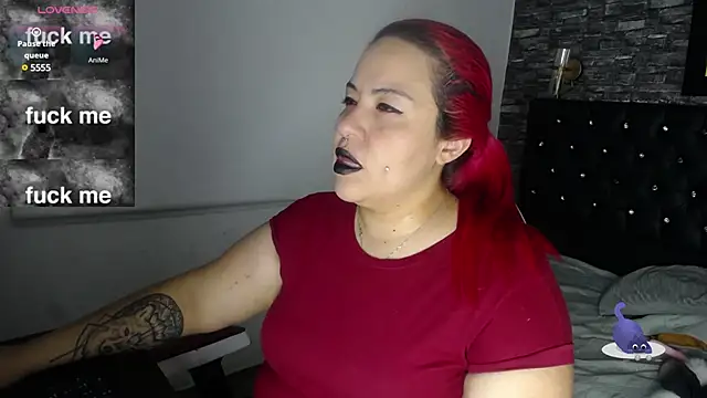 Snapshot of Bruja__Scarlata chatting on March 5, 2025, 6:12 pm Bruja Scarlata online show from March 5, 2025, 6:12 pm