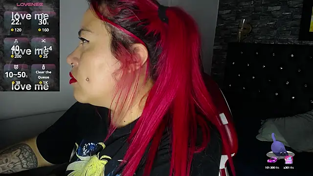 Snapshot of Bruja__Scarlata chatting on March 6, 2025, 6:16 pm Bruja Scarlata online show from March 6, 2025, 6:16 pm