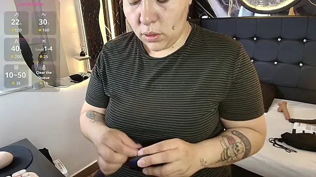 Snapshot of Bruja__Scarlata chatting on September 15, 2025, 11:21 am Bruja Scarlata online show from September 15, 2025, 11:21 am