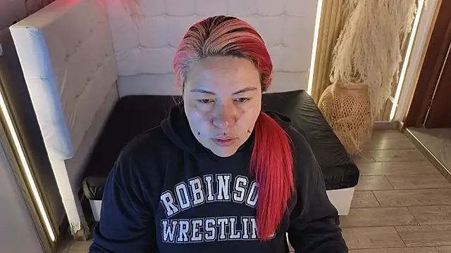 Snapshot of Bruja__Scarlata chatting on February 10, 2026, 10:36 am Bruja Scarlata online show from February 10, 2026, 10:36 am