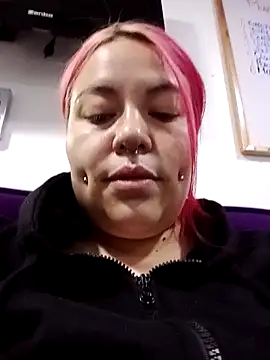 Snapshot of Bruja__Scarlata chatting on February 14, 2026, 10:04 am Bruja Scarlata online show from February 14, 2026, 10:04 am