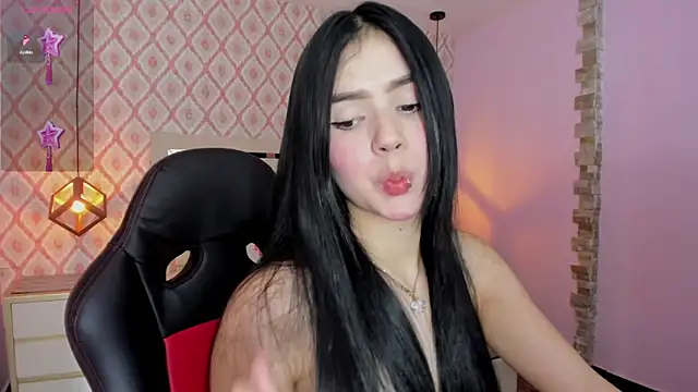 Snapshot of CASSIESTONEMM1 chatting on January 15, 2025, 8:16 pm CASSIESTONEMM1 online show from January 15, 2025, 8:16 pm