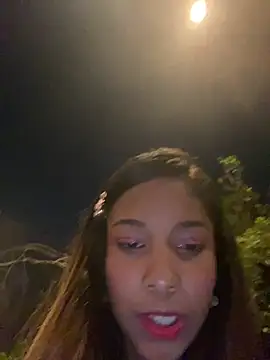 Snapshot of Nicolle_ds chatting on December 16, 2024, 11:28 pm Nicolle ds online show from December 16, 2024, 11:28 pm