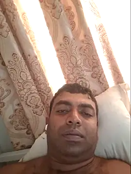 Snapshot of sharmil125 chatting on December 3, 2025, 1:28 am sharmil125 online show from December 3, 2025, 1:28 am