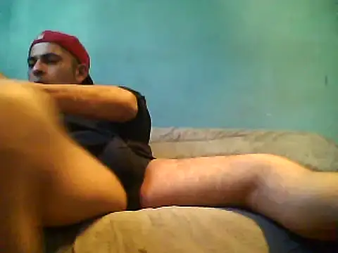 Snapshot of Vago745 chatting on December 17, 2024, 8:10 pm Vago745 online show from December 17, 2024, 8:10 pm