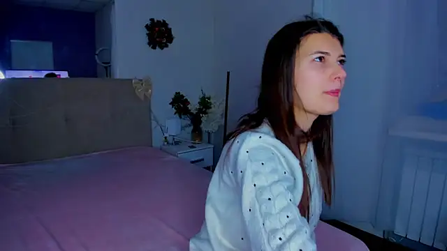 Snapshot of Laura_Leee chatting on January 11, 2026, 6:20 am Laura Leee online show from January 11, 2026, 6:20 am