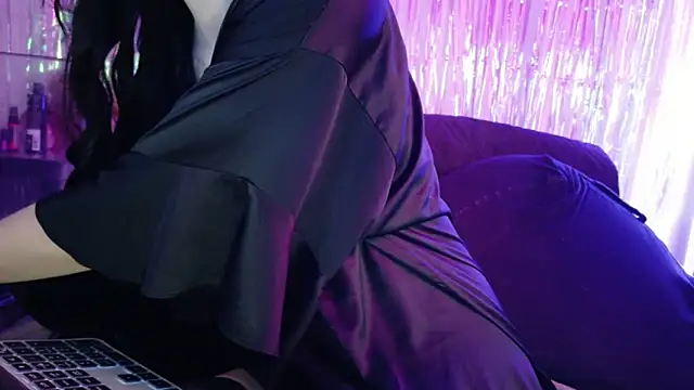 Snapshot of Midnightrose11 chatting on March 6, 2026, 7:47 am Midnightrose11 online show from March 6, 2026, 7:47 am