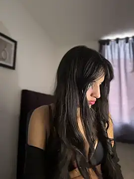 Snapshot of Dulceeany chatting on February 7, 2026, 10:29 pm Dulceeany online show from February 7, 2026, 10:29 pm