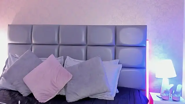 SpicySugar  online show from November 24, 2025, 7:14 pm